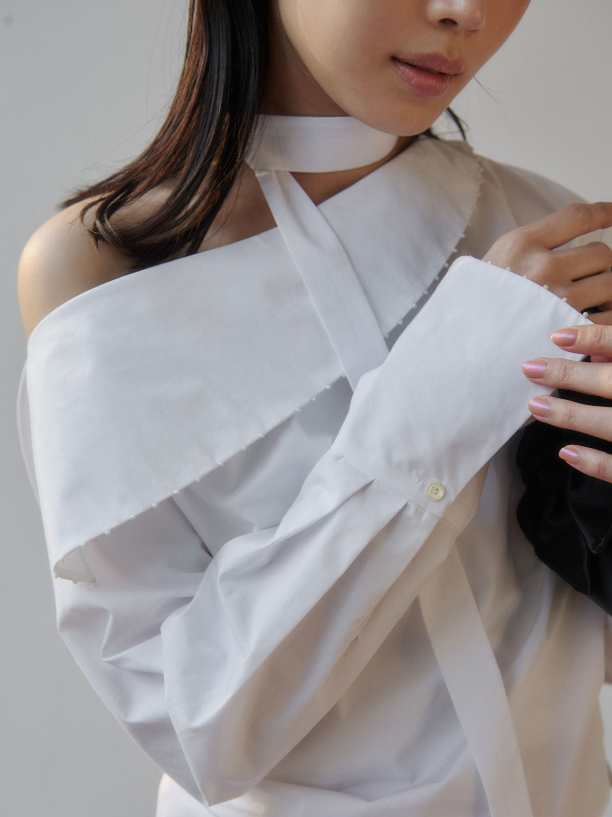 スライドネックスカーフブラウス