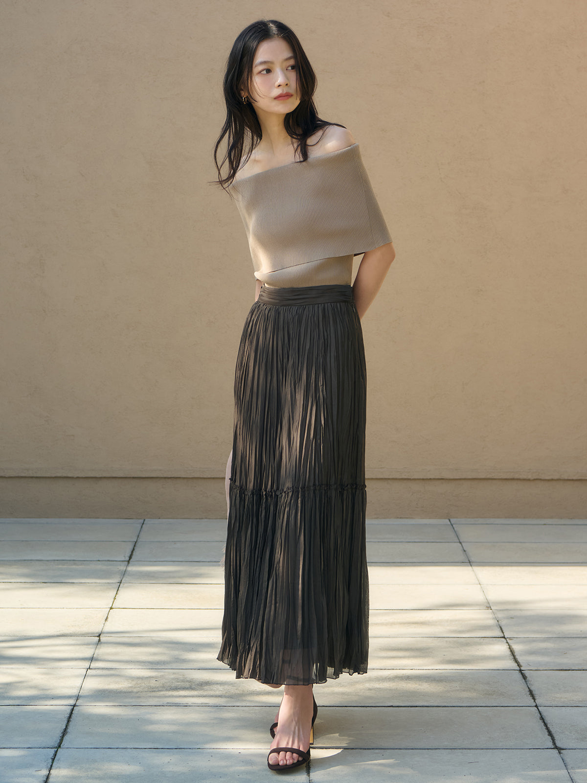 ソフトフィットオフショルニットトップス