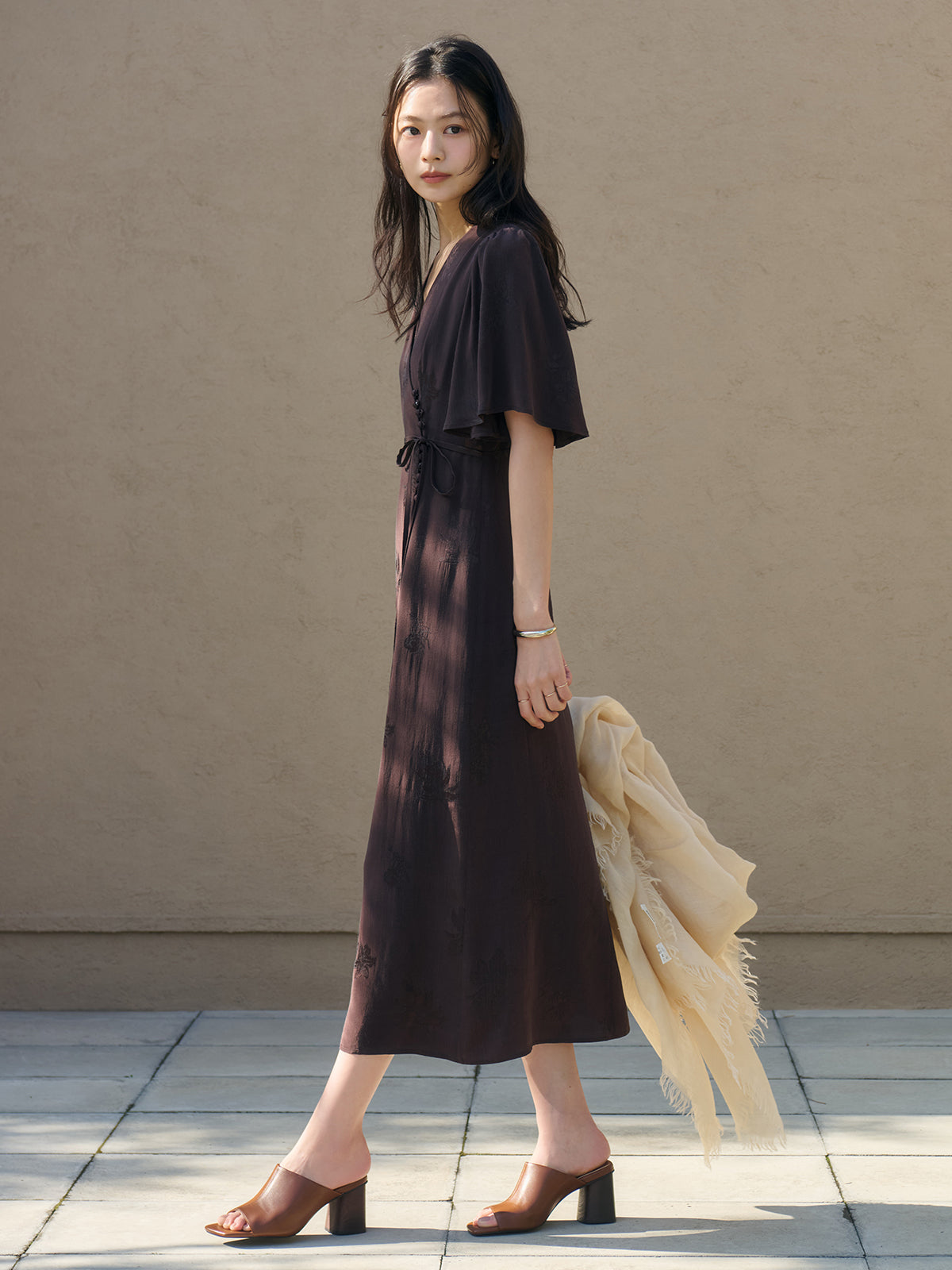 ウッドヒールサンダル