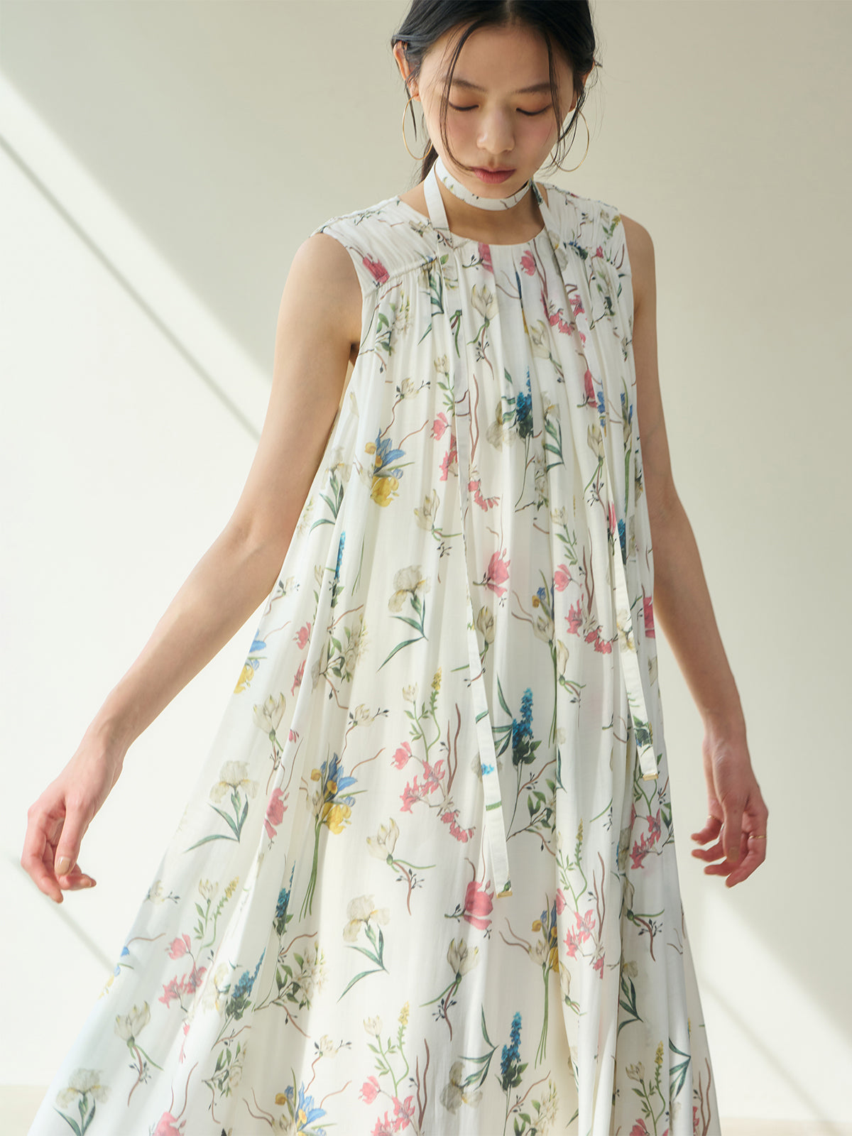 フローラルモチーフプリントワンピース