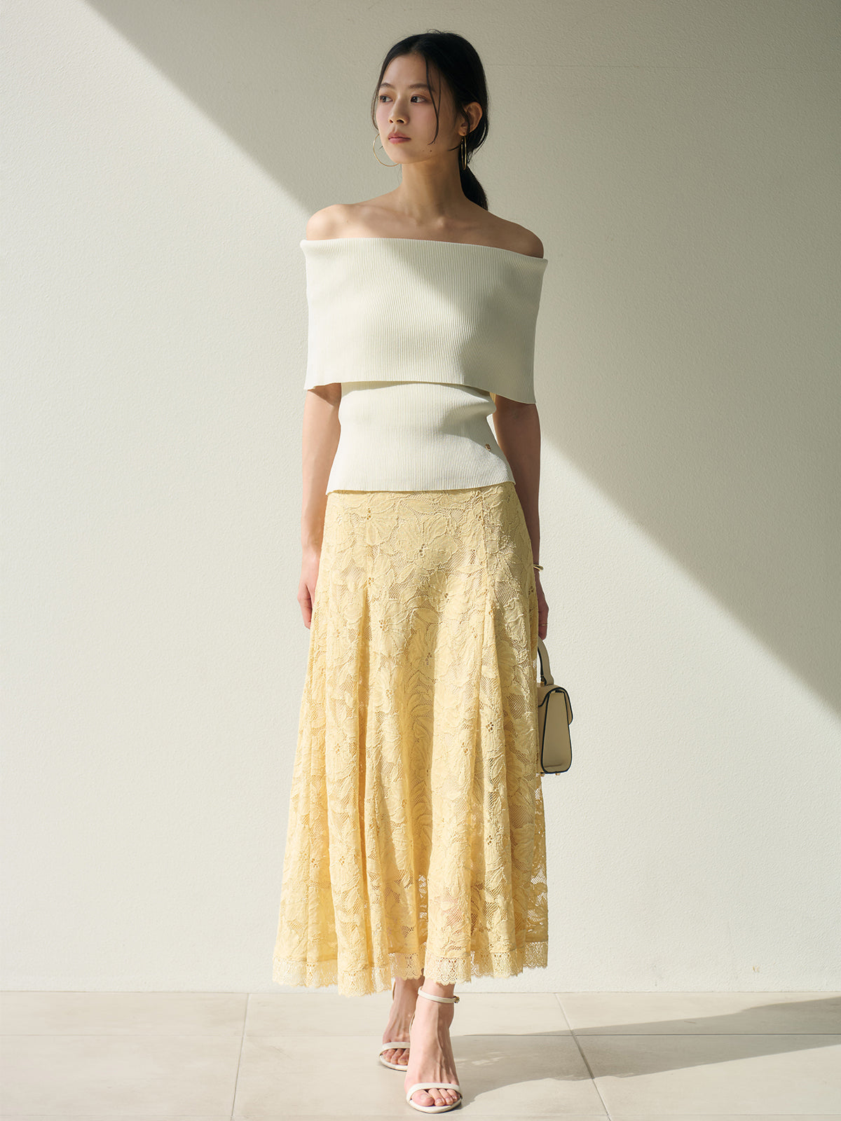 オーナメントレースセミフレアスカート