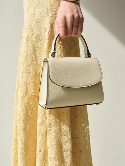 COLOR:WHITE