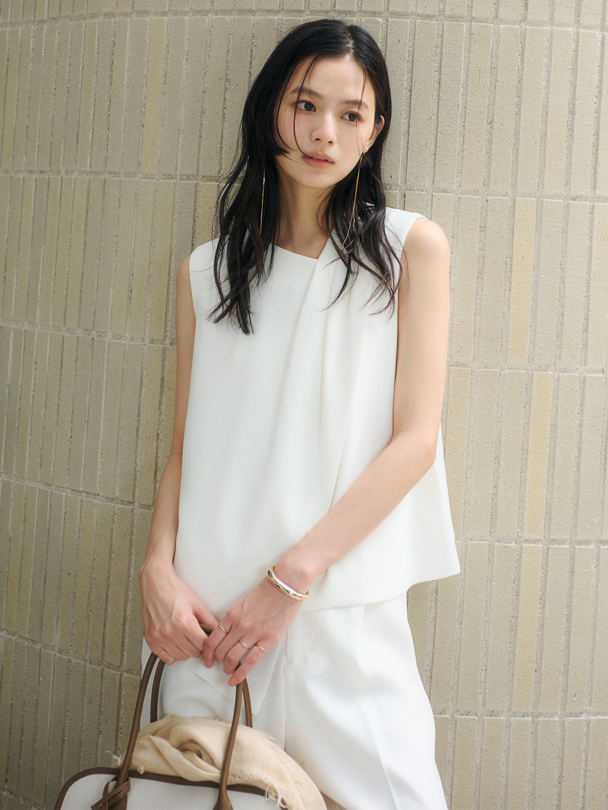 ダブルサテンアシンメトリーブラウス