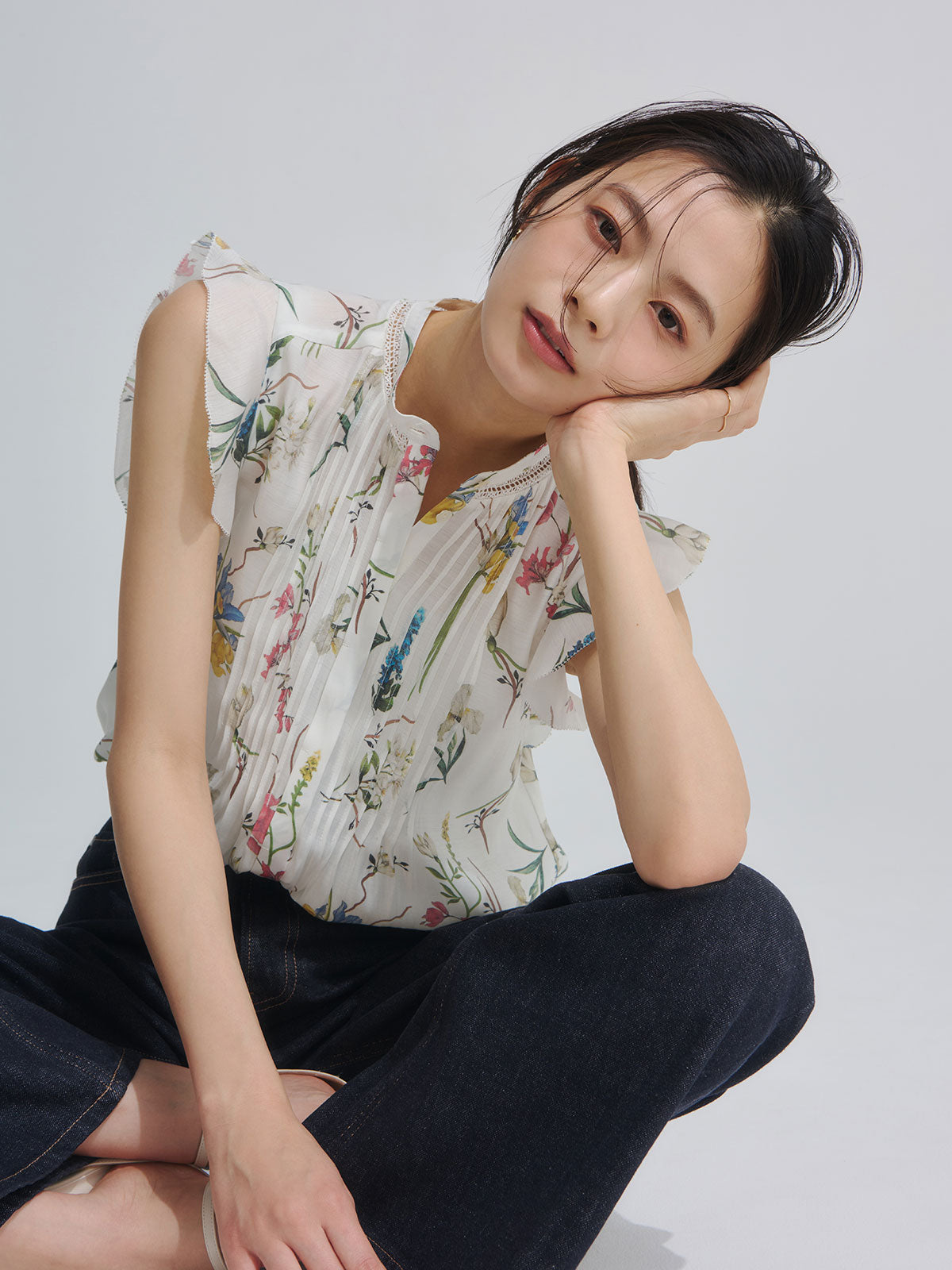 フローラルモチーフプリントブラウス