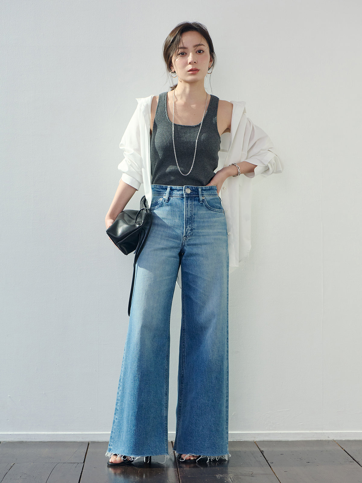 Director:154cm SIZE:22