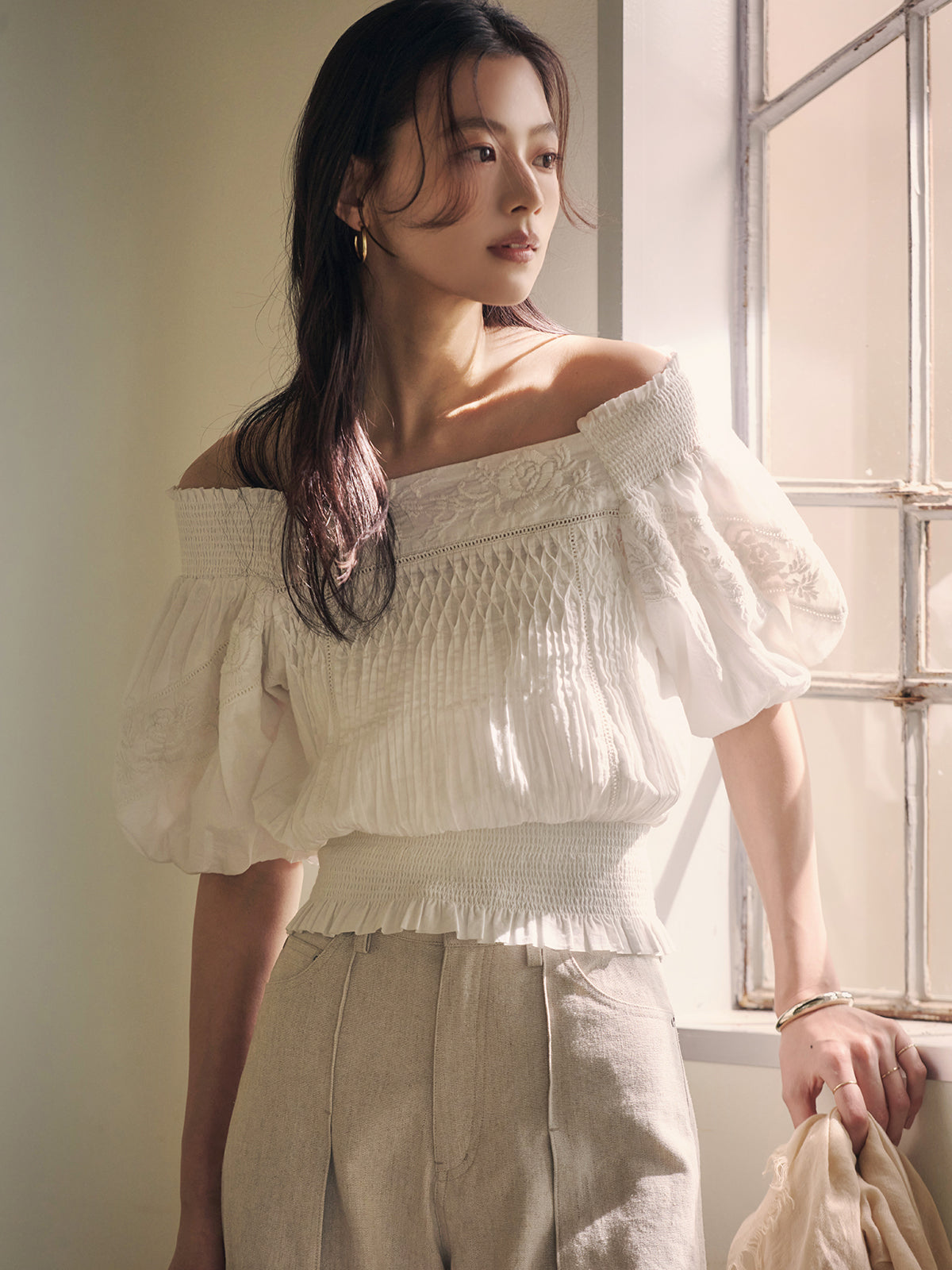 Indiaエンブロイダリースモッキングブラウス