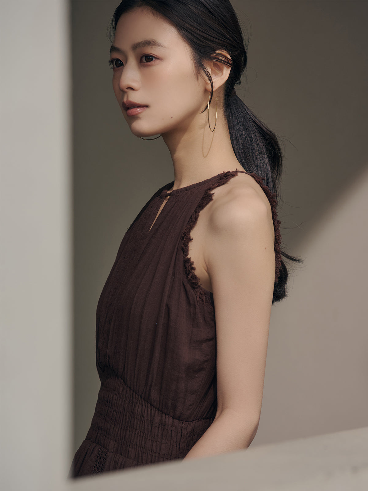 Indiaバックオープンティアードワンピース