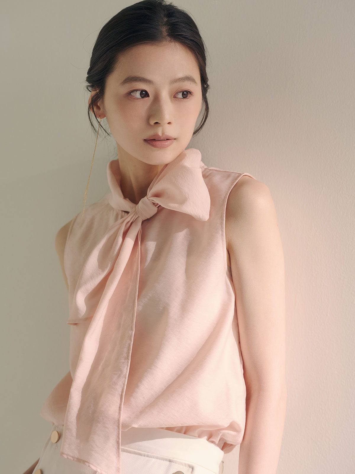 COLOR:CORAL