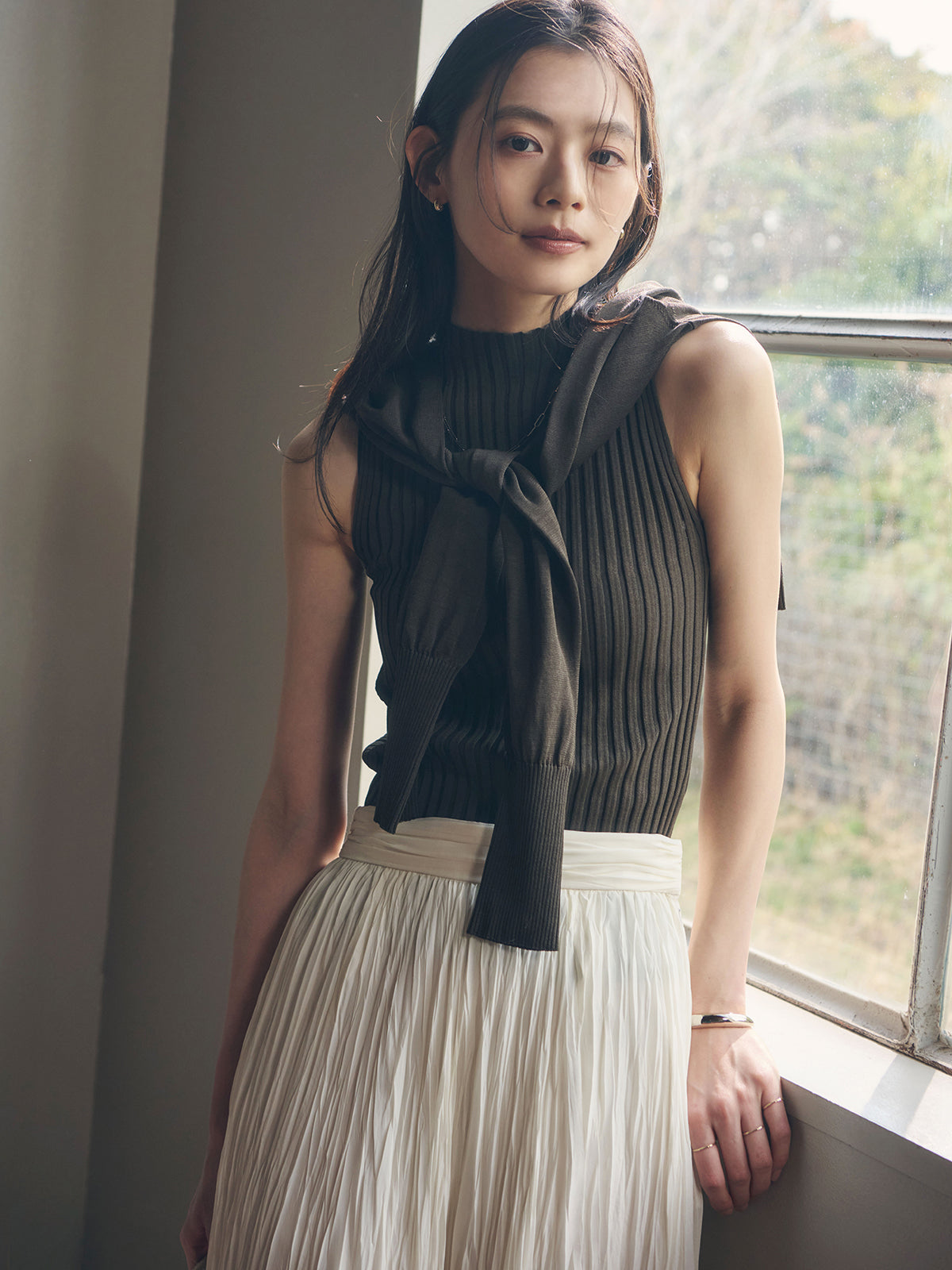 轻盈皱褶褶皱裙