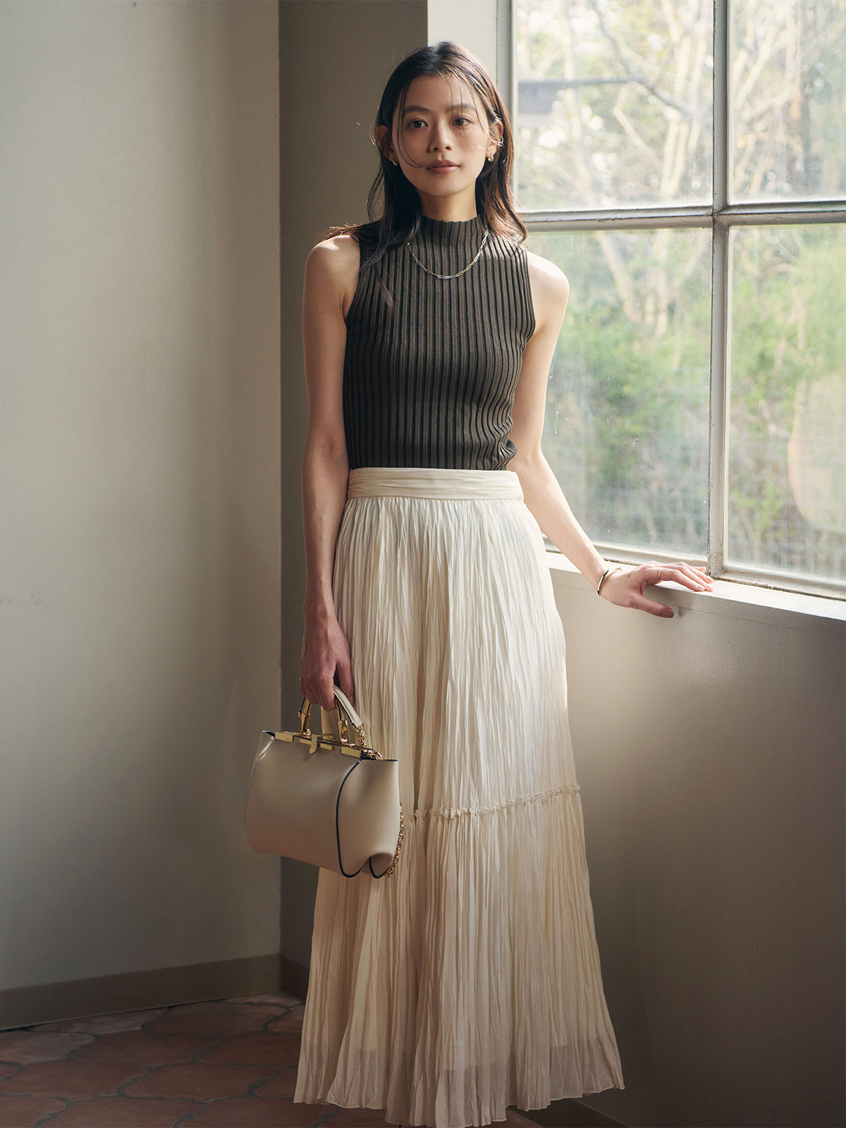 轻盈皱褶褶皱裙