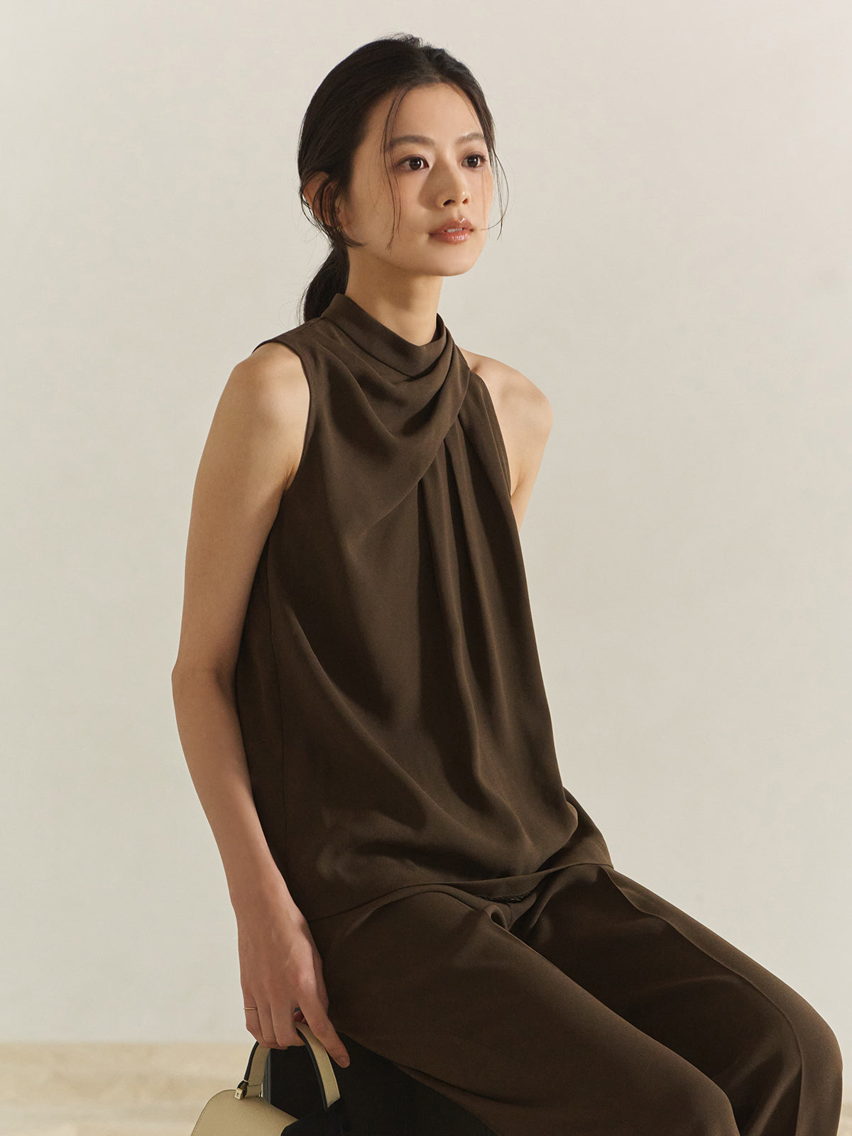 MODEL:172cm COLOR:KHAKI BROWN SIZE:F
