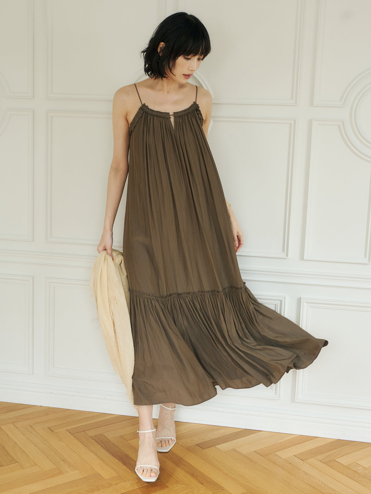 MODEL:172cm COLOR:KHAKI BROWN SIZE:F