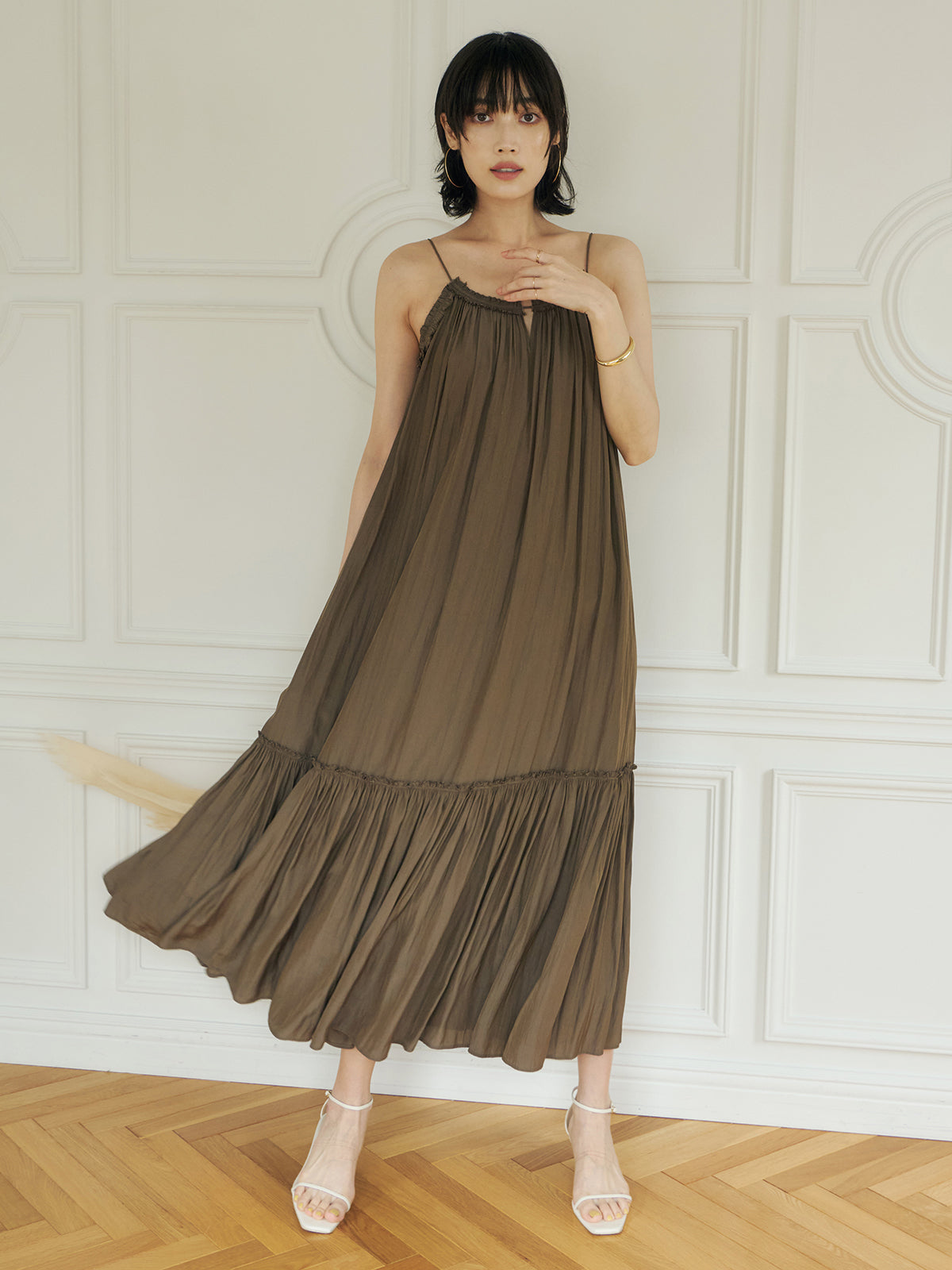 MODEL:172cm COLOR:KHAKI BROWN SIZE:F