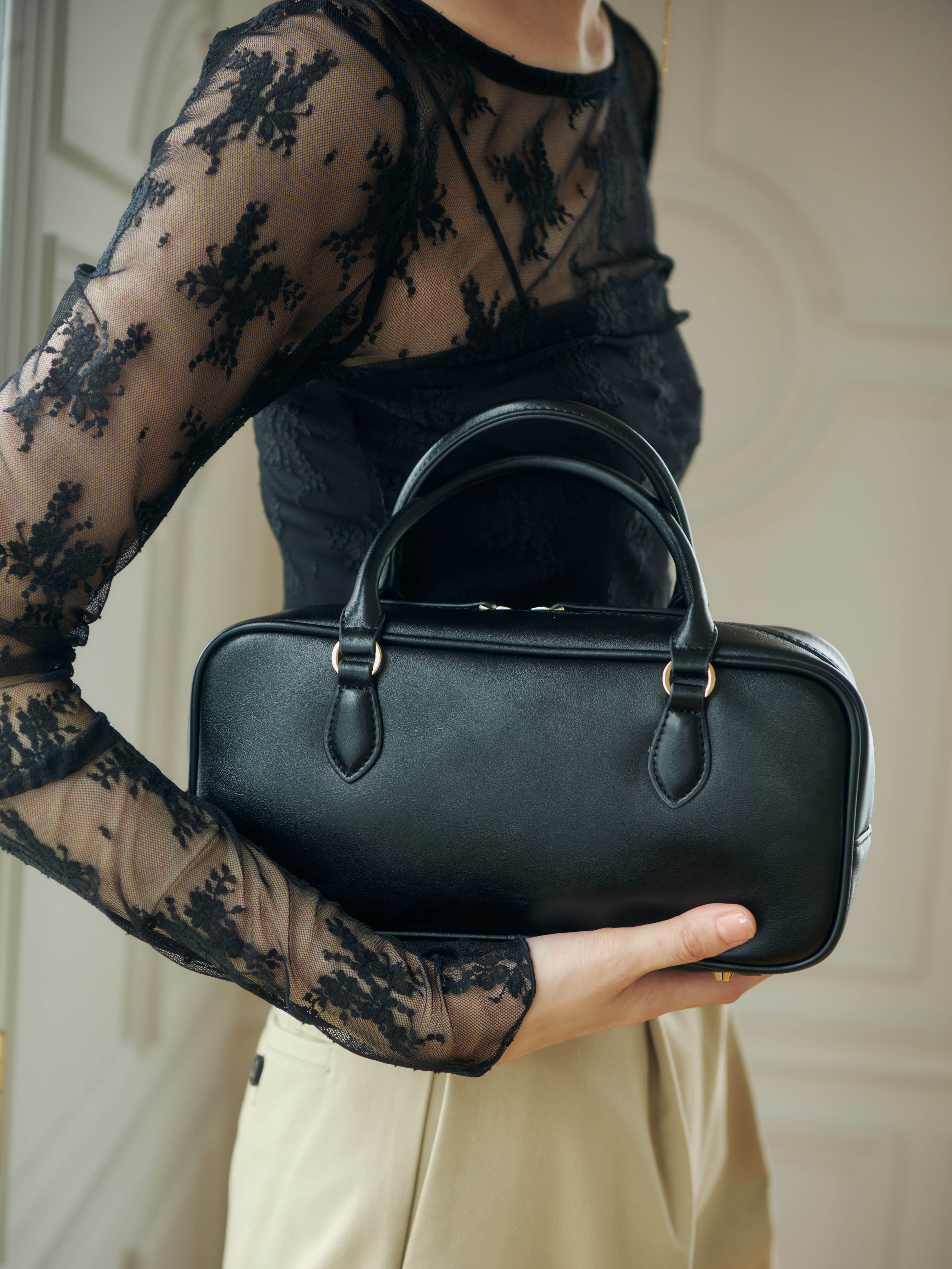 COLOR:BLACK