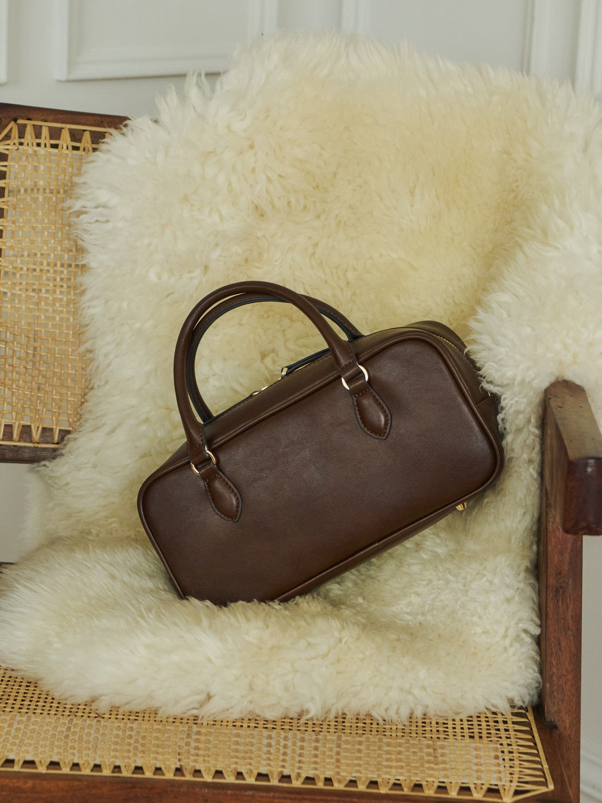 COLOR:BROWN
