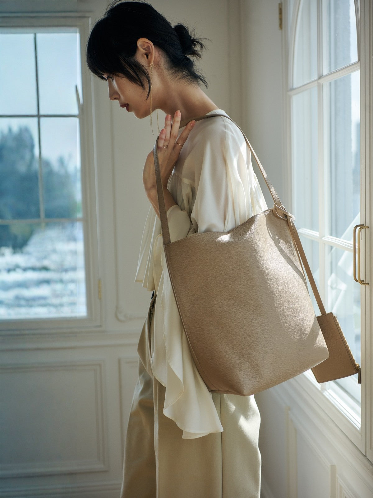 COLOR:BEIGE