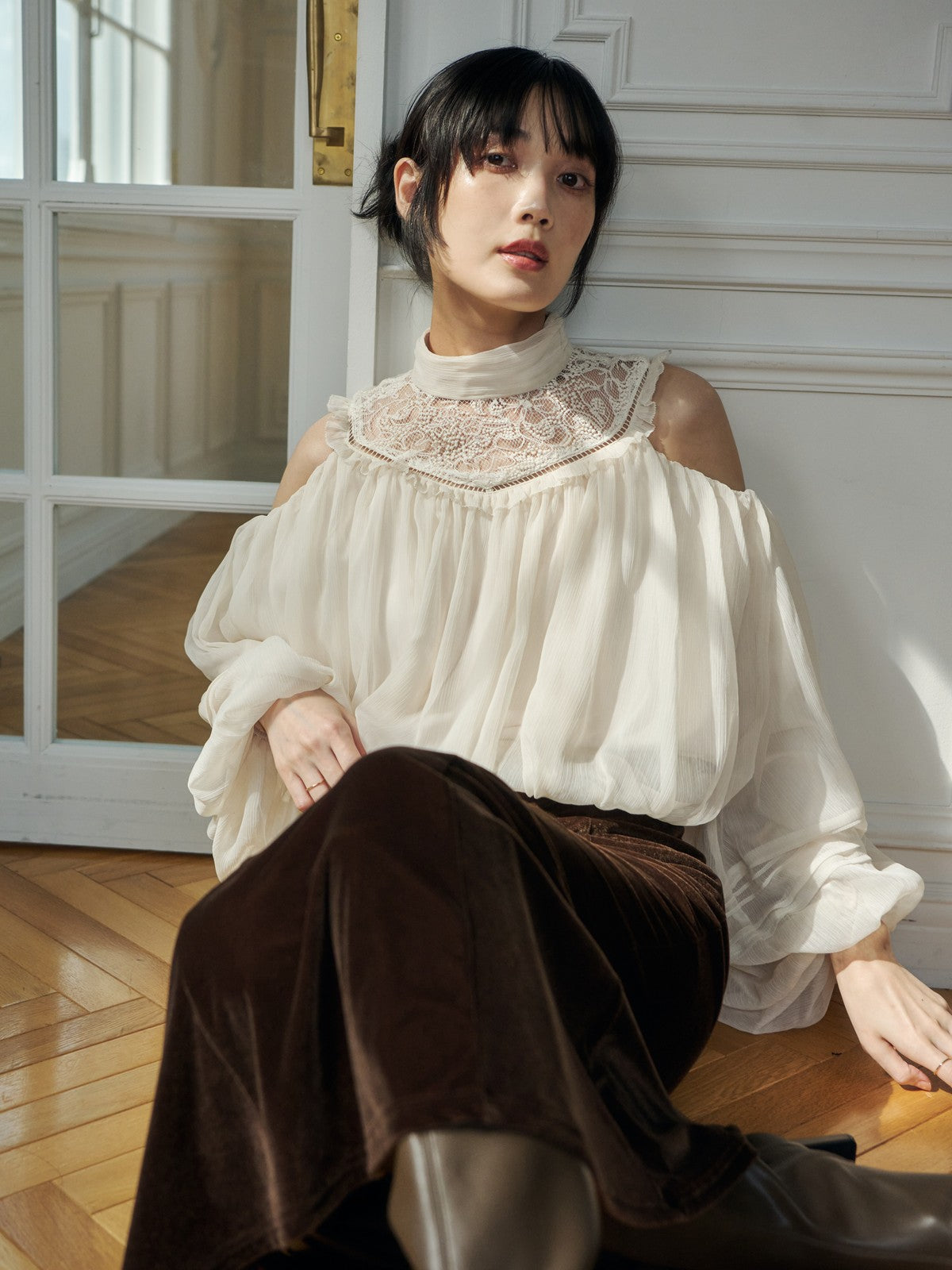 MODEL:172cm COLOR:IVORY SIZE:F