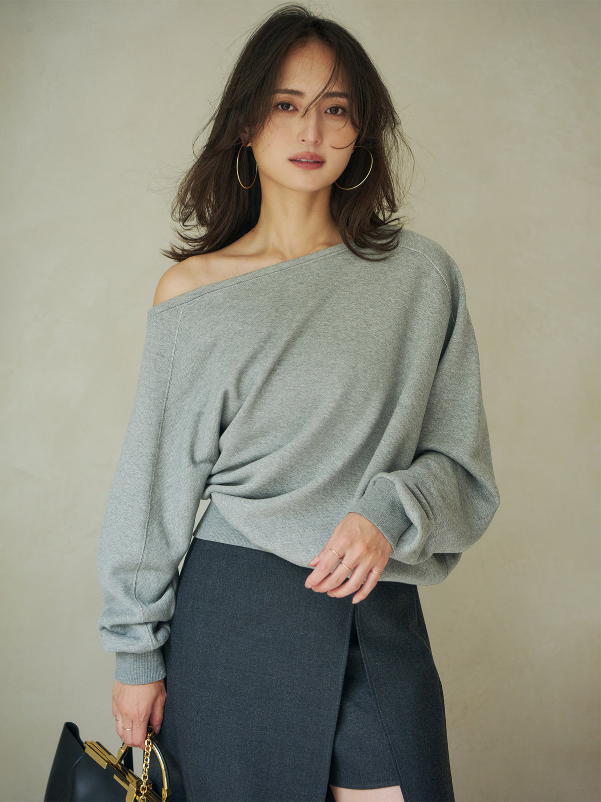 MODEL:160cm COLOR:GREY SIZE:F