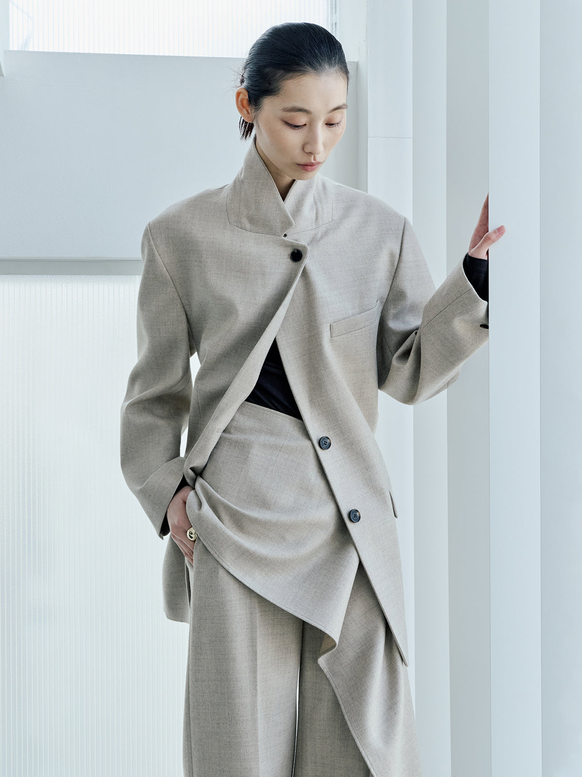 MODEL:175cm COLOR:BEIGE SIZE:2