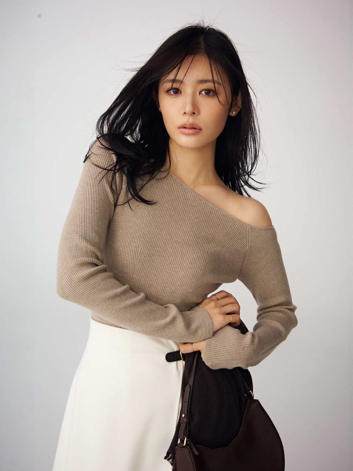 MODEL:164cm COLOR:BEIGE SIZE:F