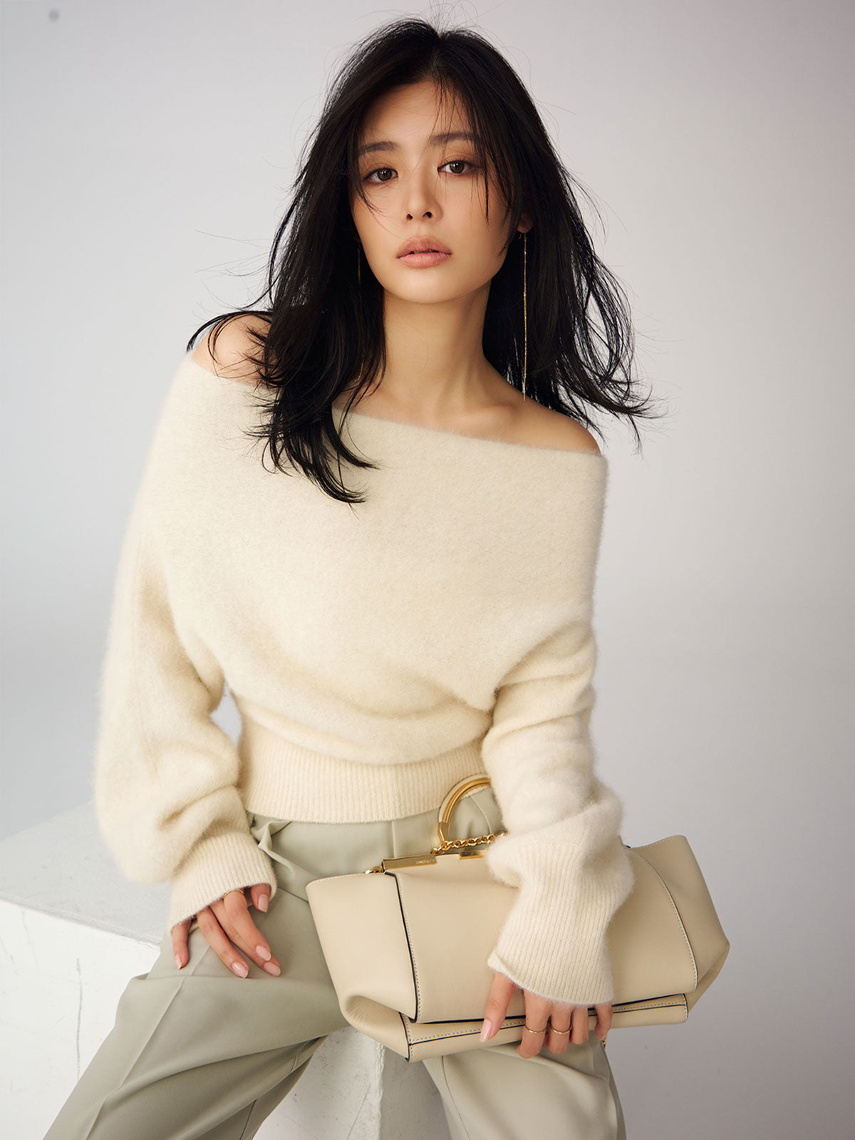 MODEL:164cm COLOR:IVORY SIZE:F