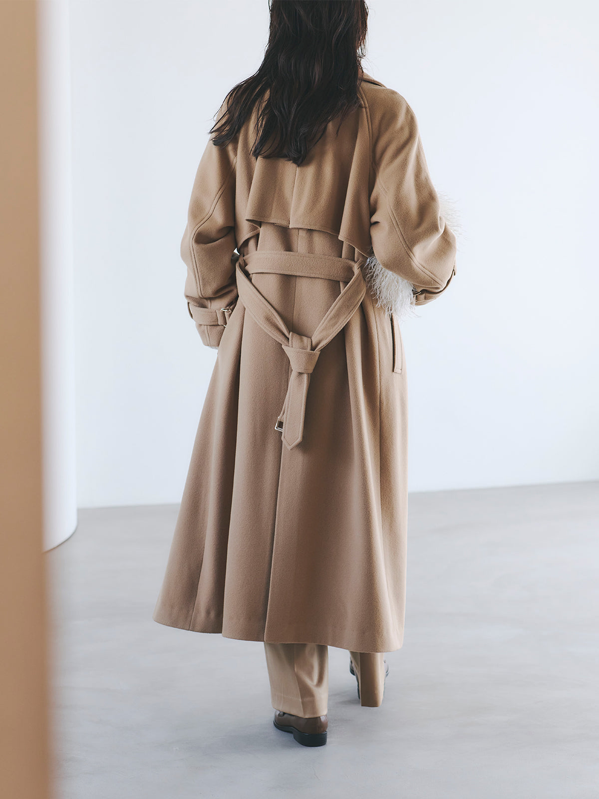 ウールトレンチコート