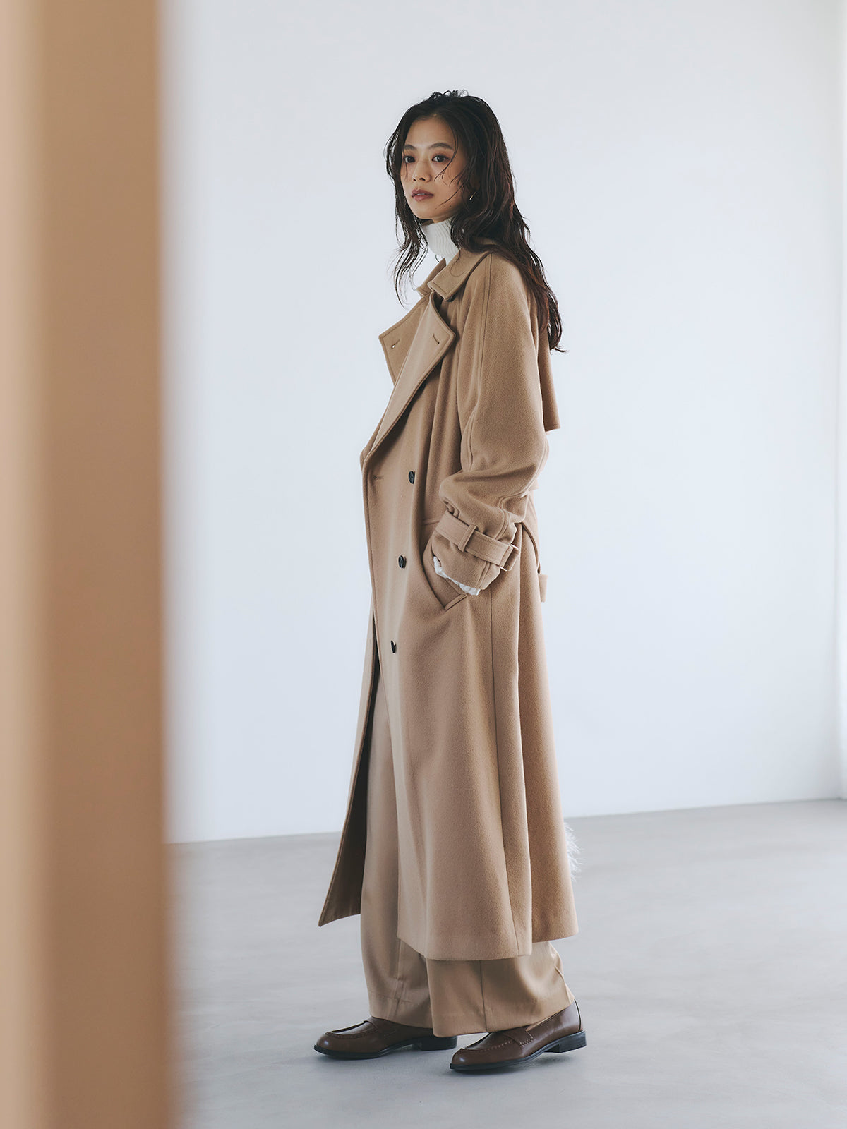 ウールトレンチコート