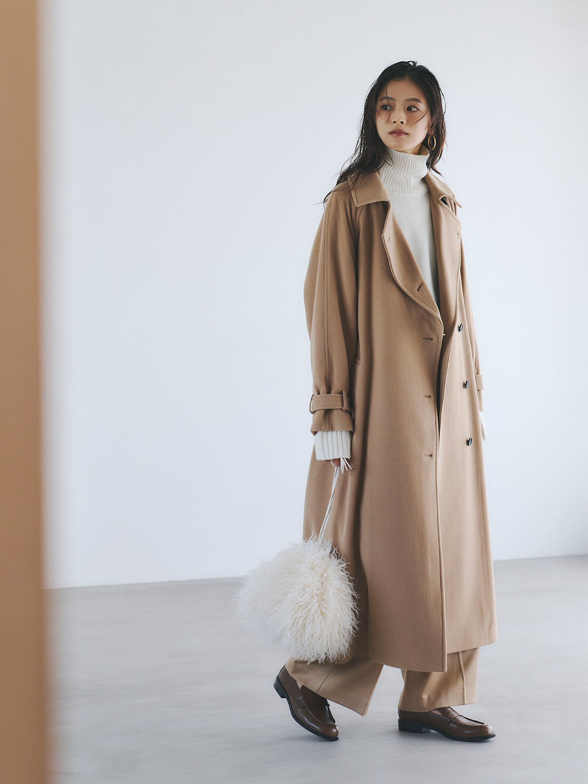 ウールトレンチコート