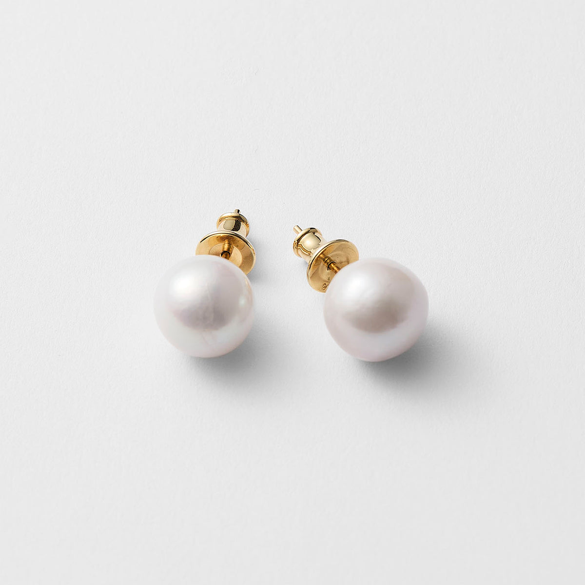 クラシカルパールピアス