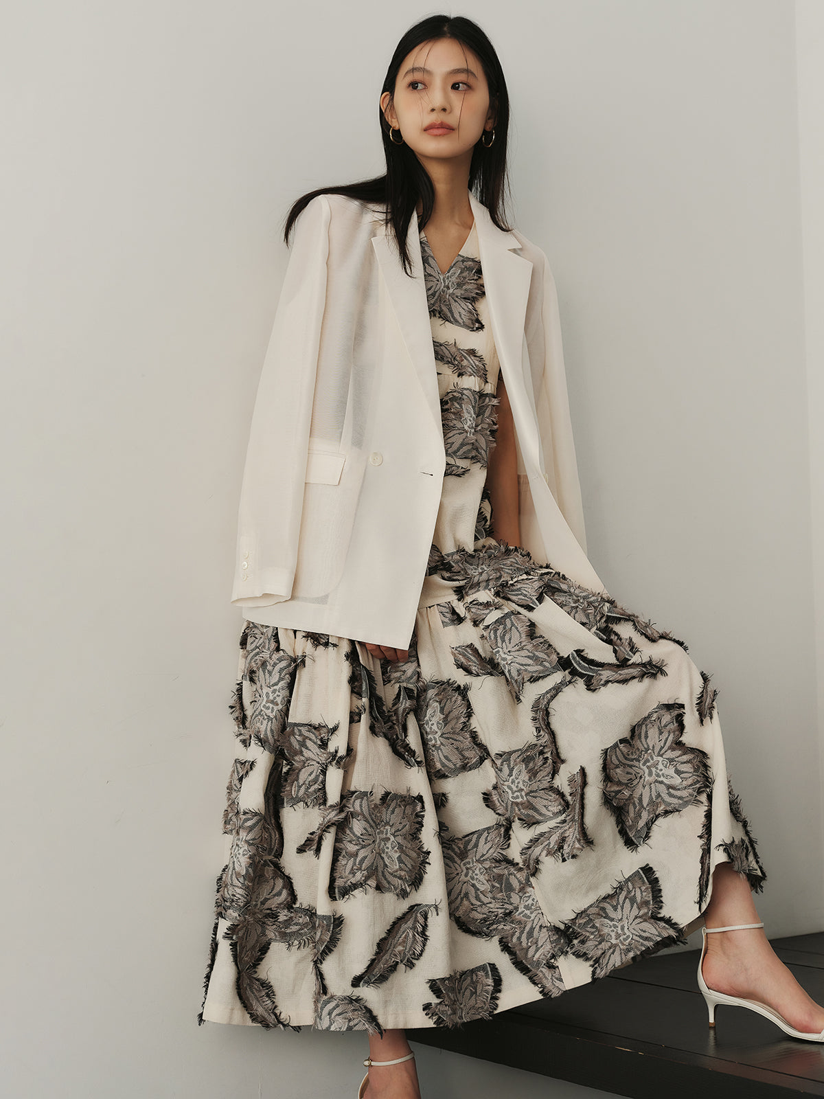 ボタニカルフラワーカットジャガードワンピース