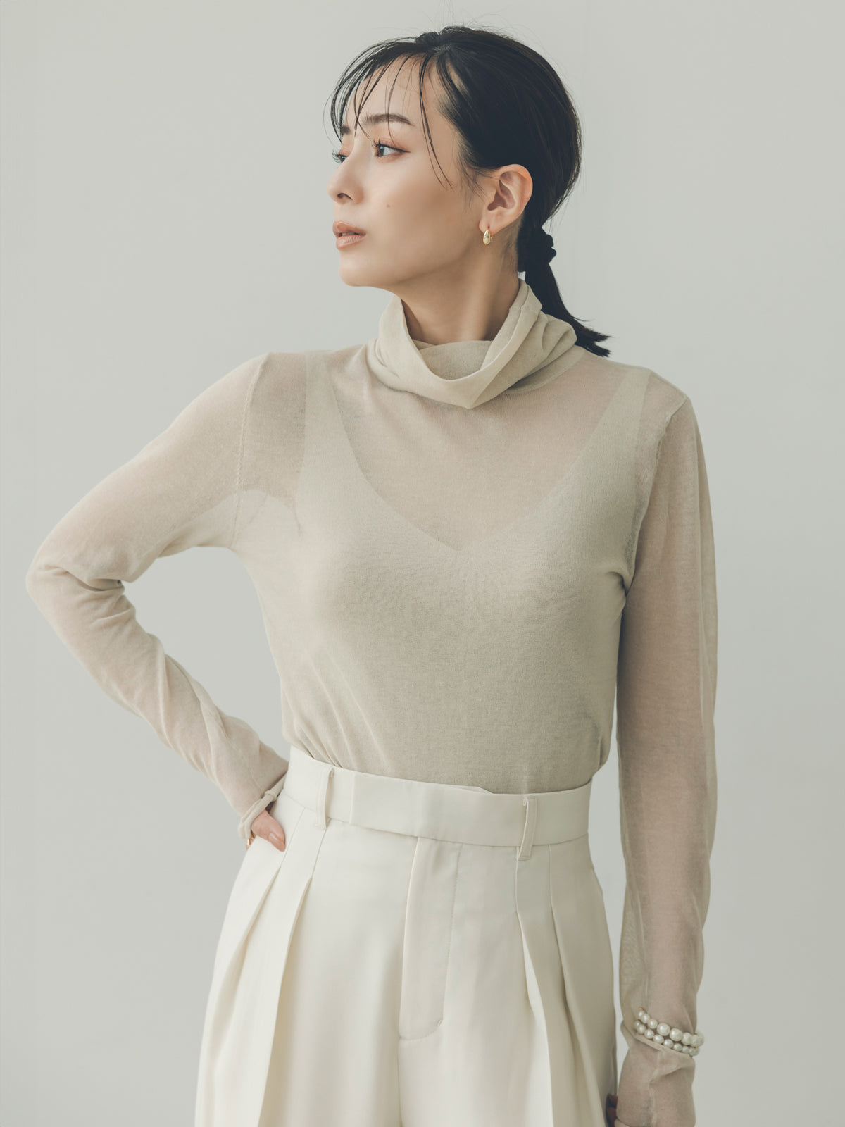 ツータックワイドパンツ