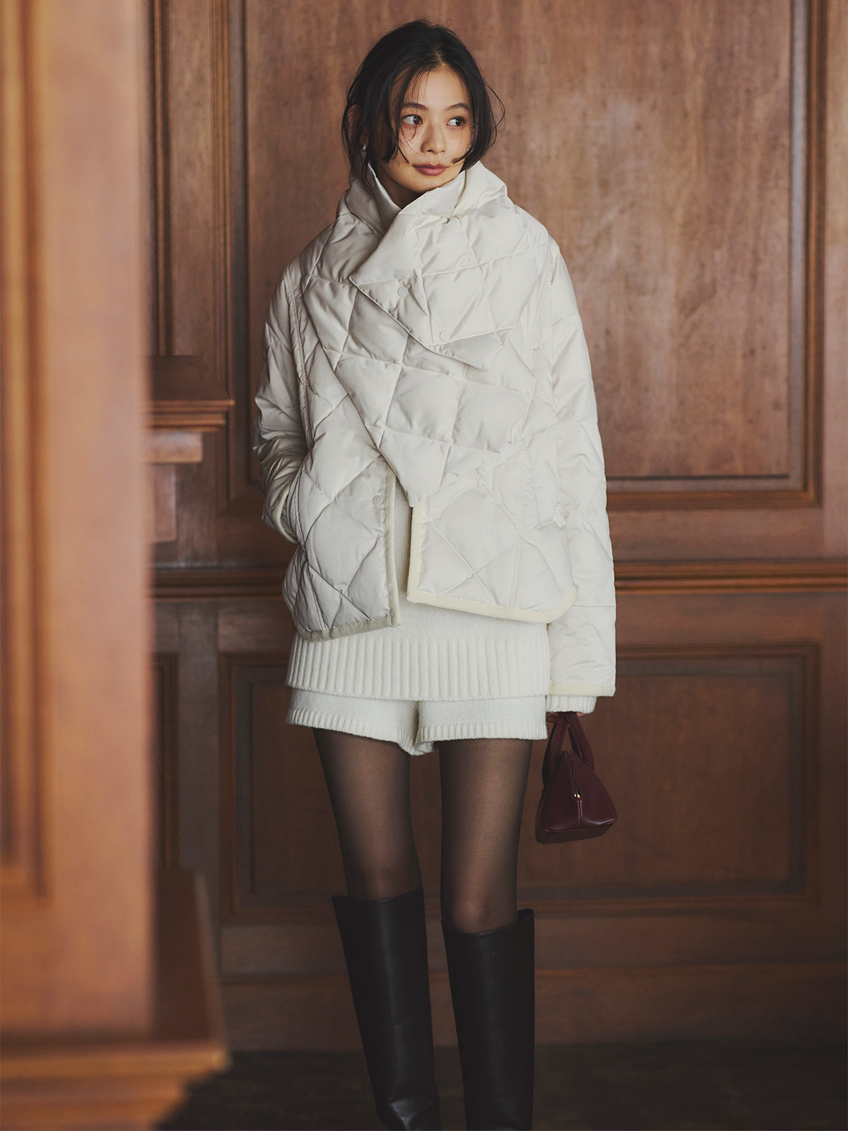 新品タグ付　今期✨完売商品 anuans フォルムコートワンピース　2025ss ánuans 公式サイト｜ALL ITEM - 2025 AUTUMN COLLECTION PRE-ORDER