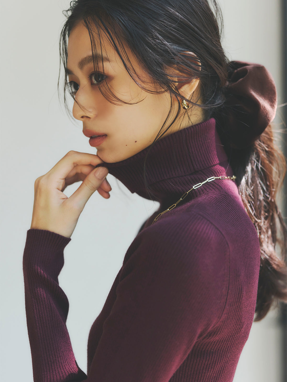 シルクカシミアブレンドフィットリブタートルニット