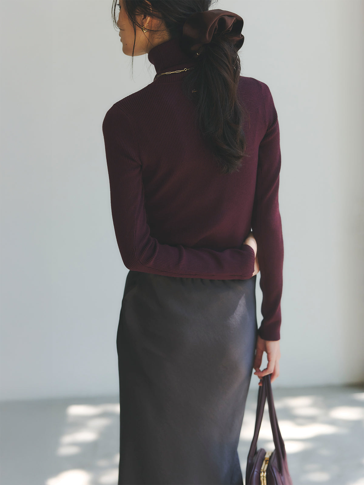 シルクカシミアブレンドフィットリブタートルニット