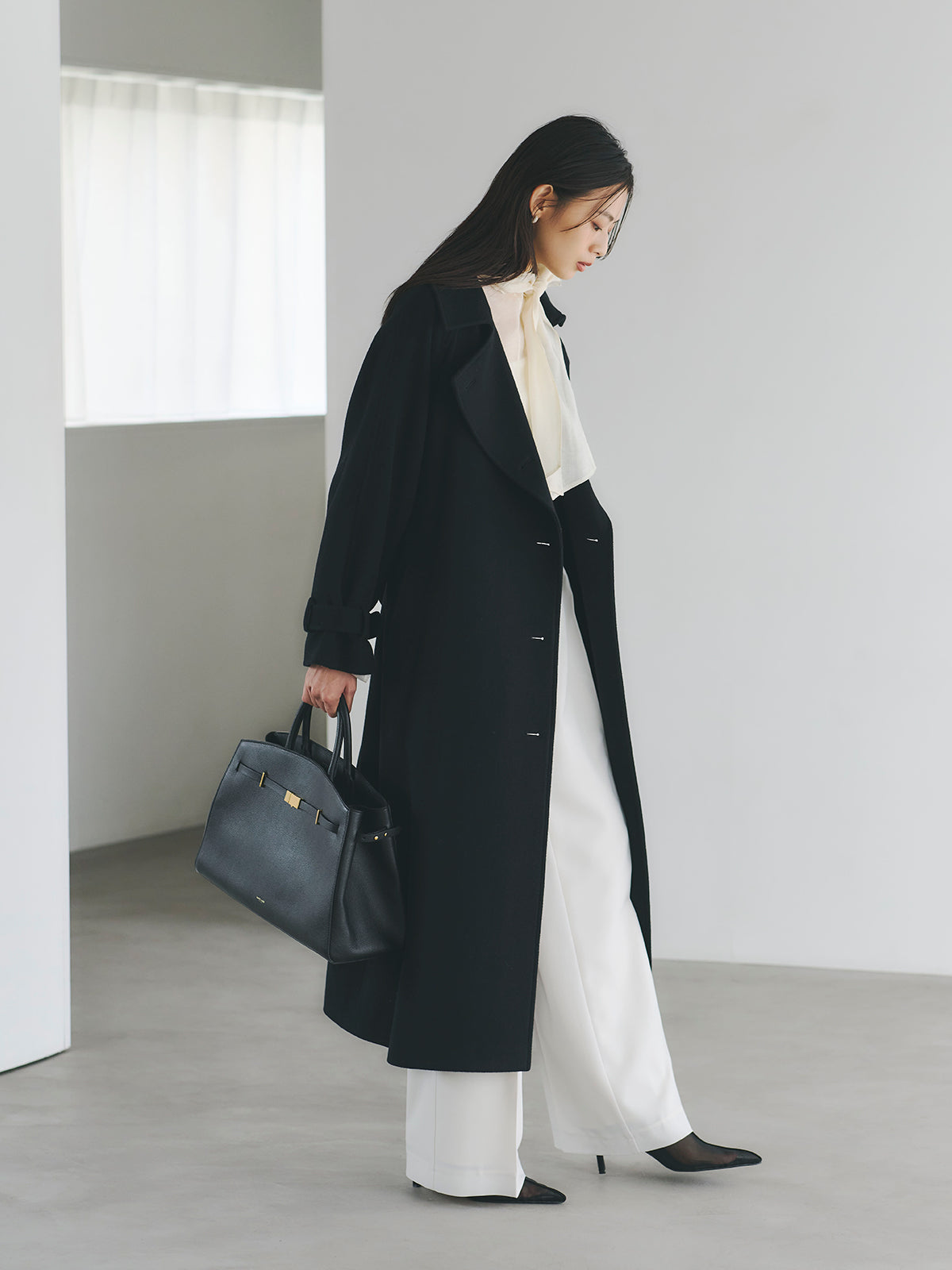 ウールトレンチコート