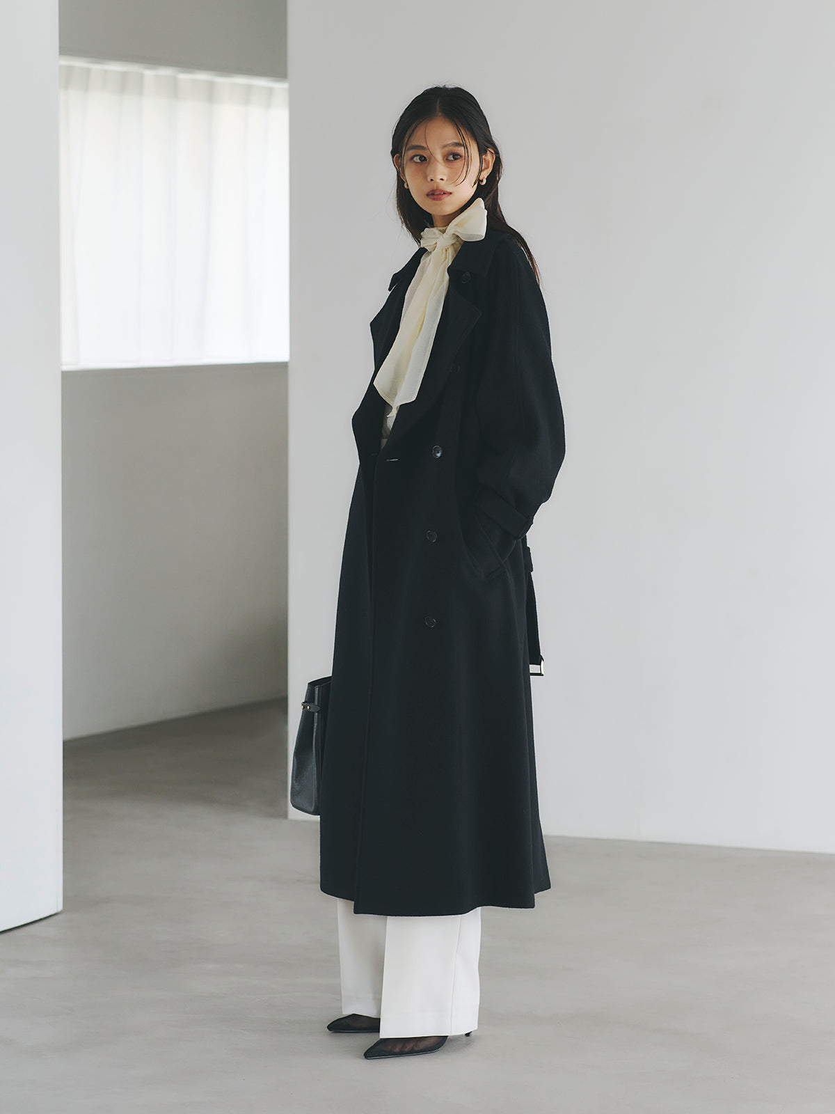 ウールトレンチコート