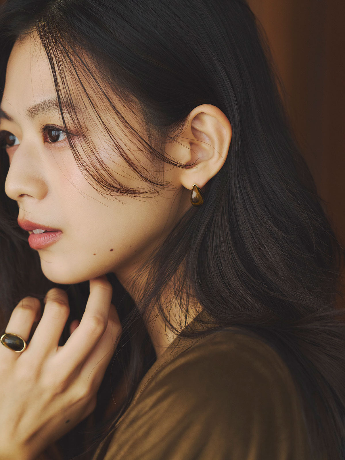 ストーンモチーフピアス