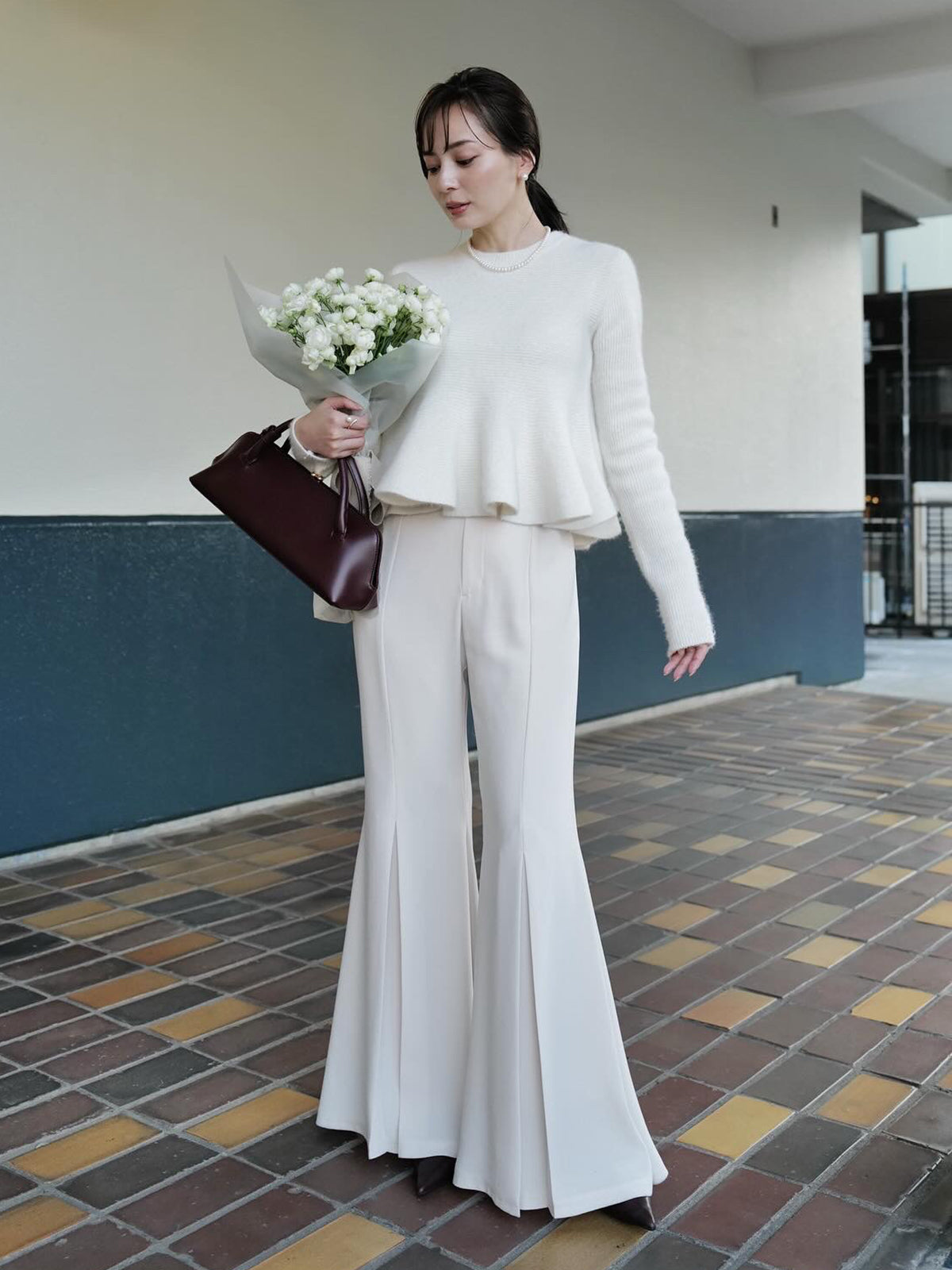 ペプラムショートニットトップス