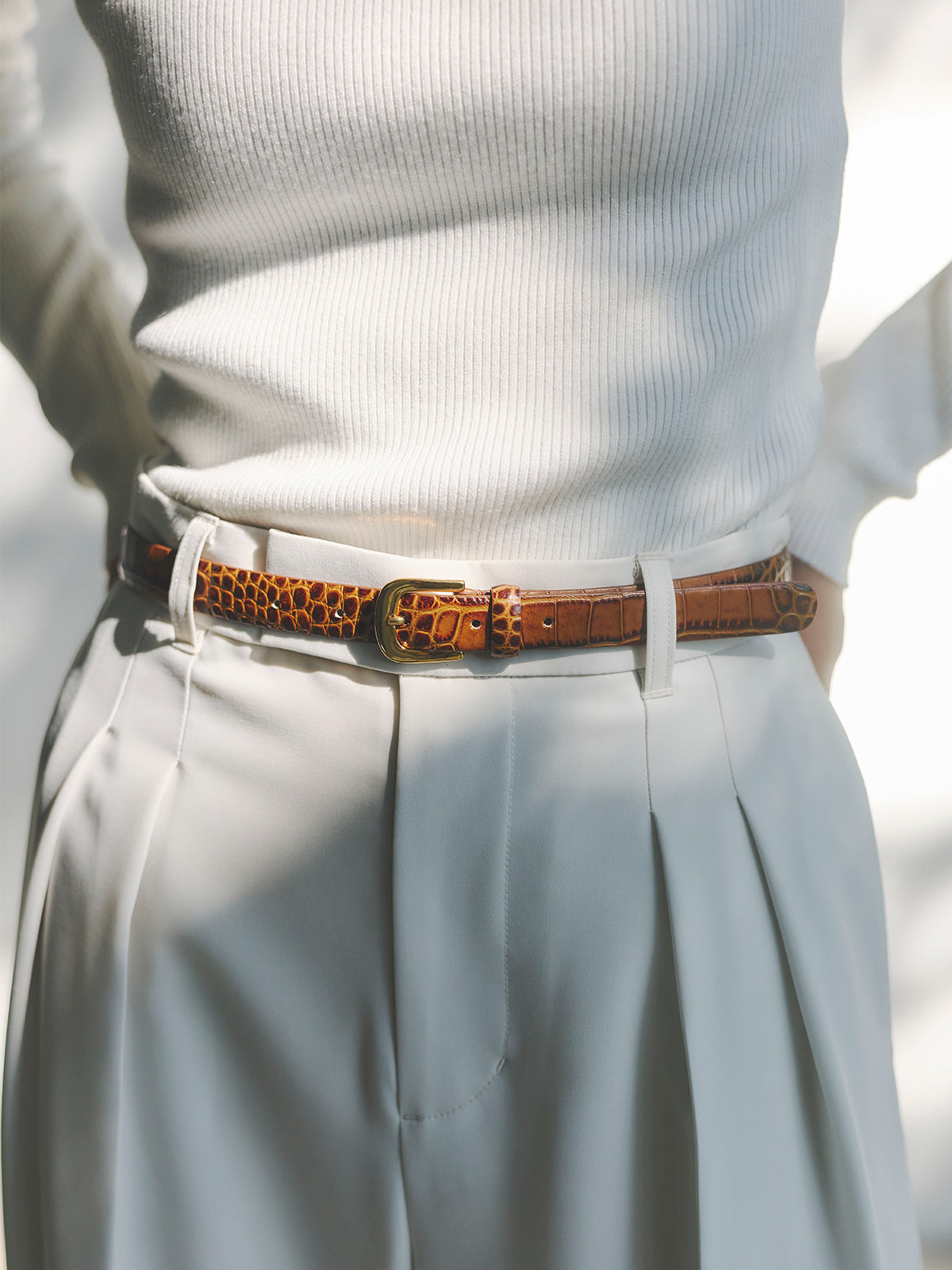 COLOR:BROWN