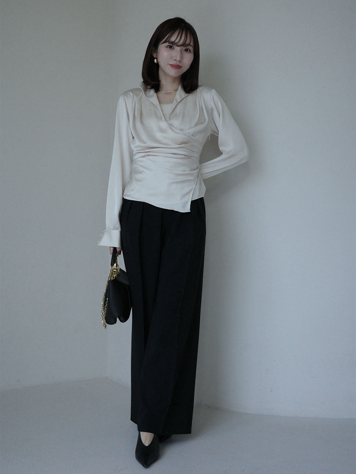 ポインテッドカラーシャツブラウス