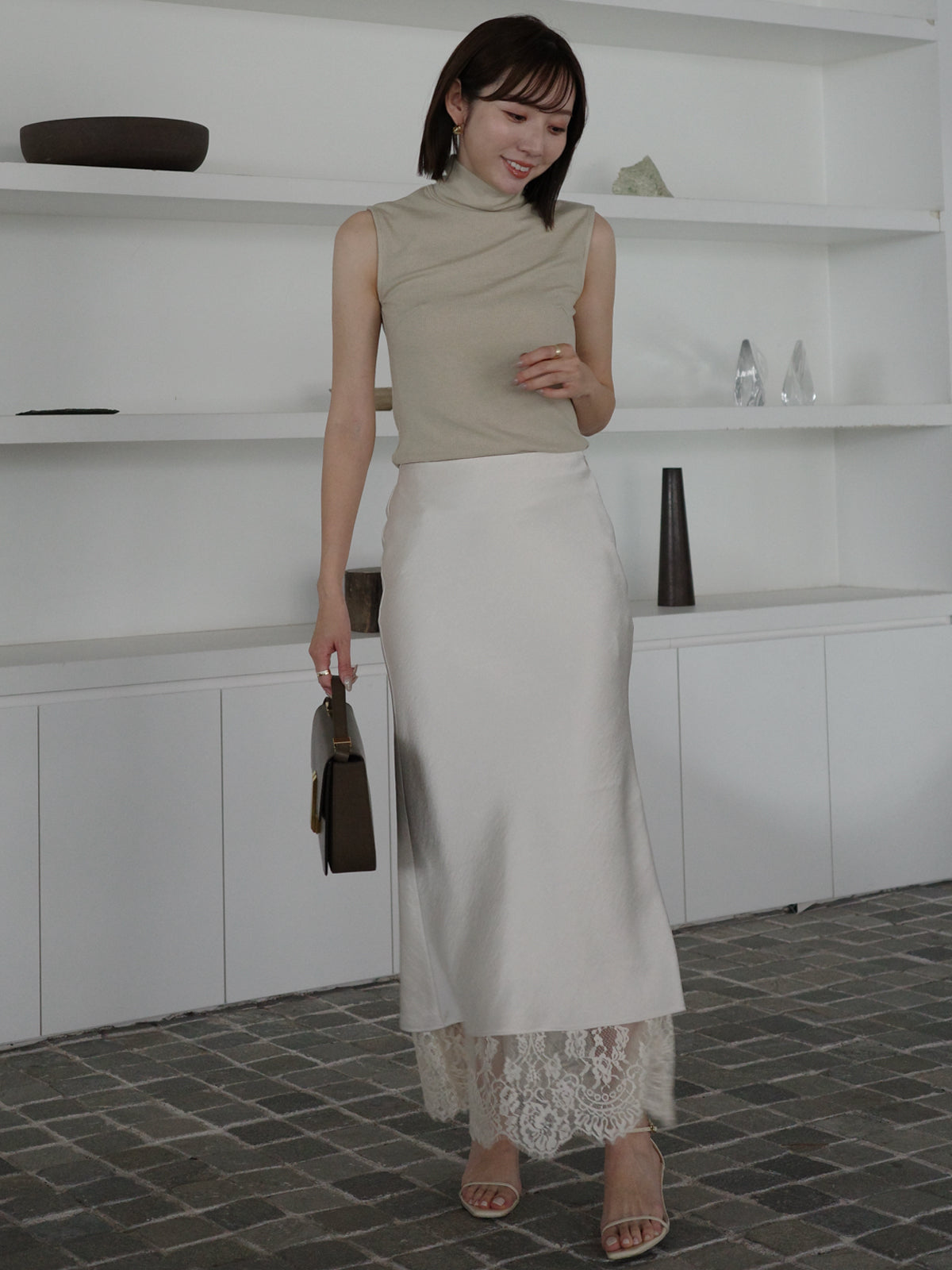 レースレイヤードサテンナロースカート