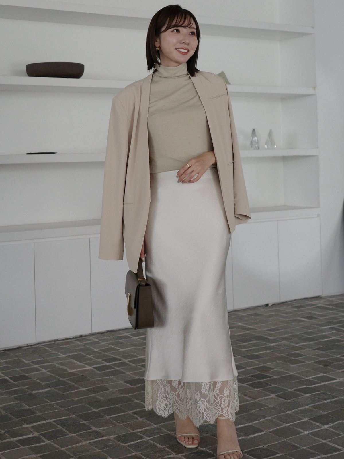 レースレイヤードサテンナロースカート