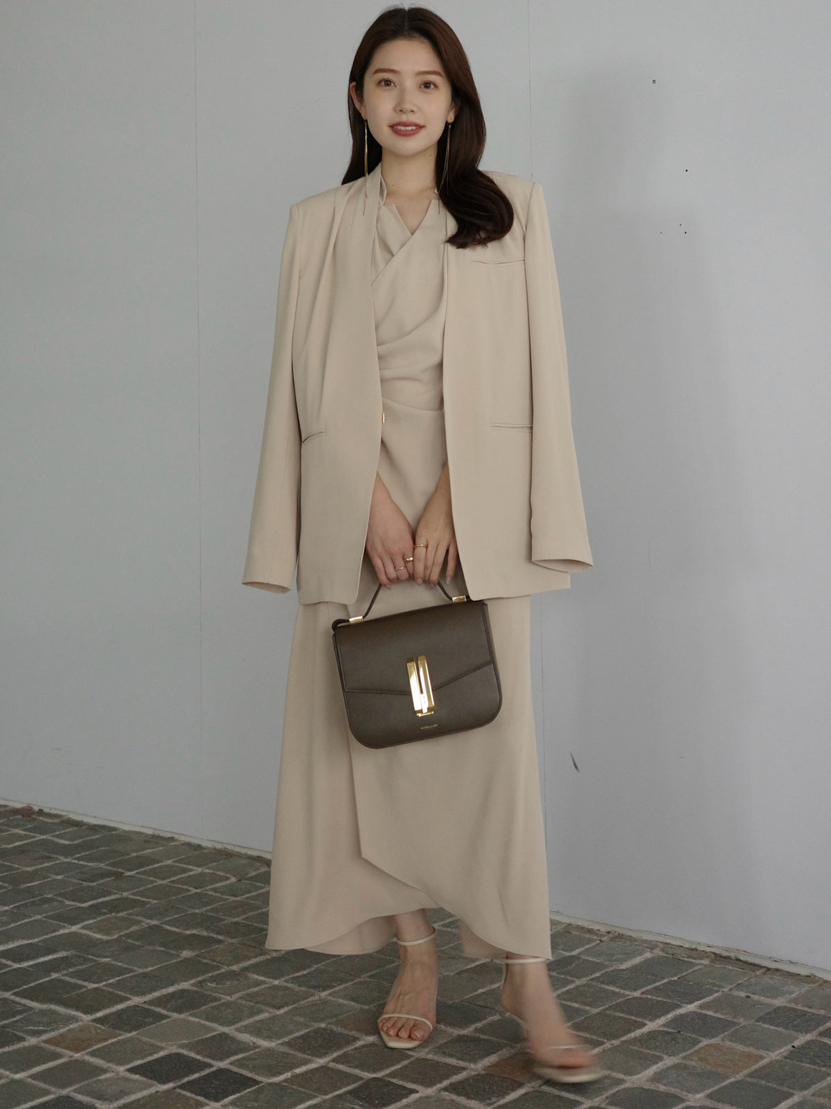 ライトダブルサテンノーカラージャケット