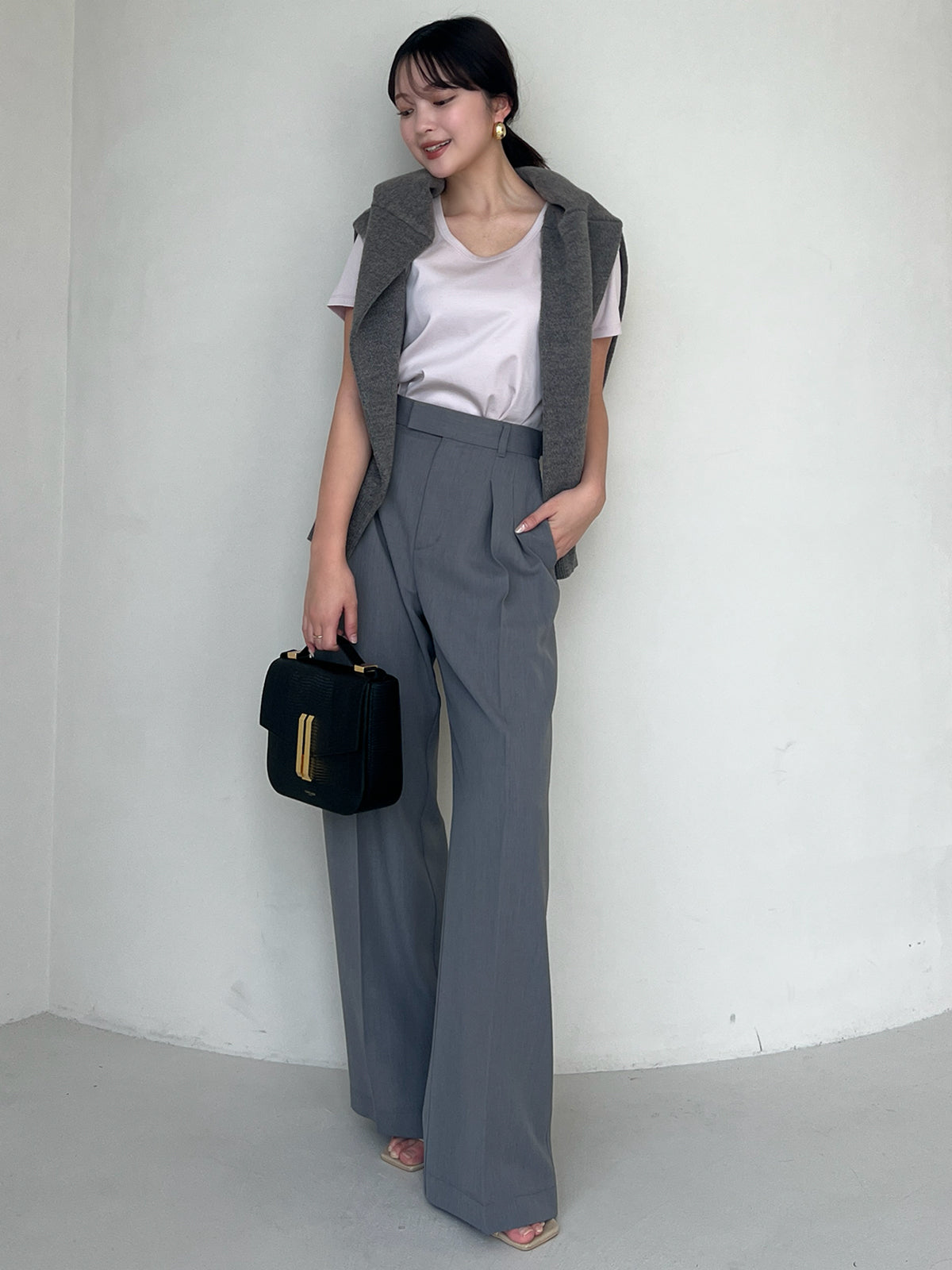 シルクタッチコットンUネックT