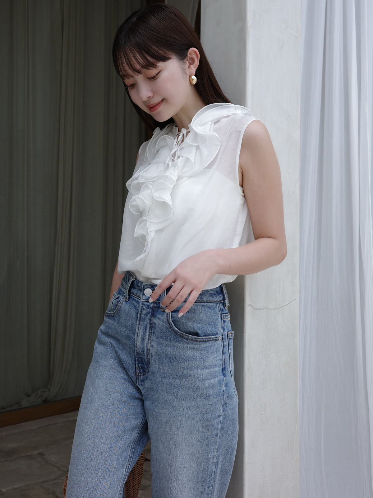 シルクブレンドラッフルブラウス