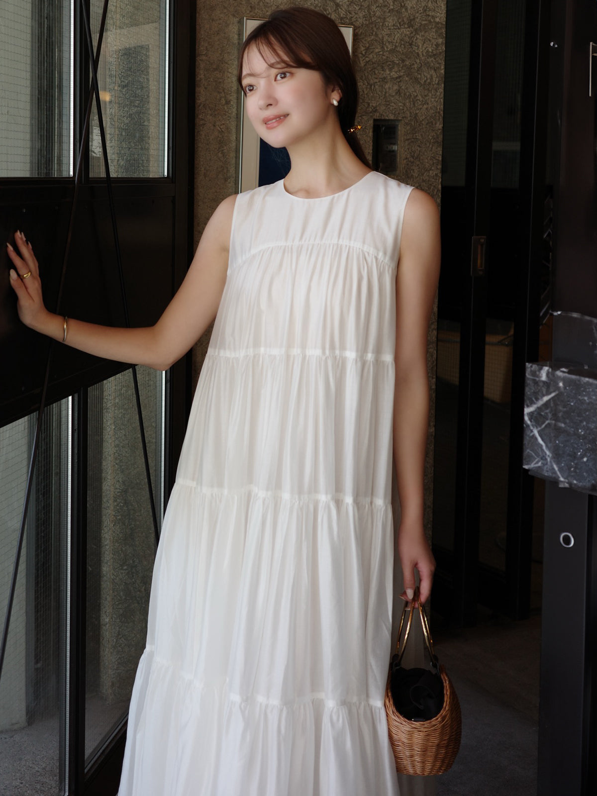 テンセルリッチオーガンティアードワンピース