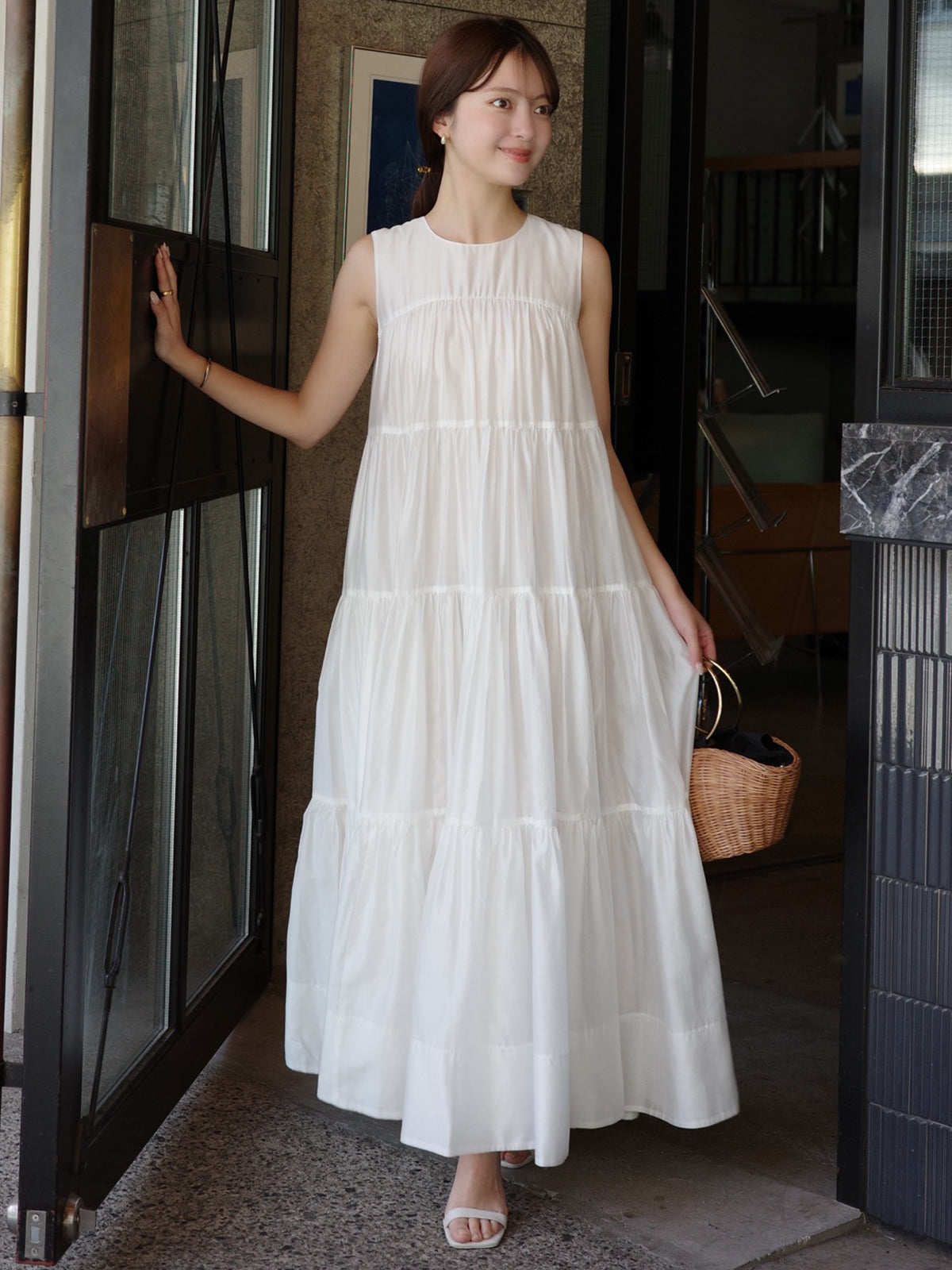 テンセルリッチオーガンティアードワンピース