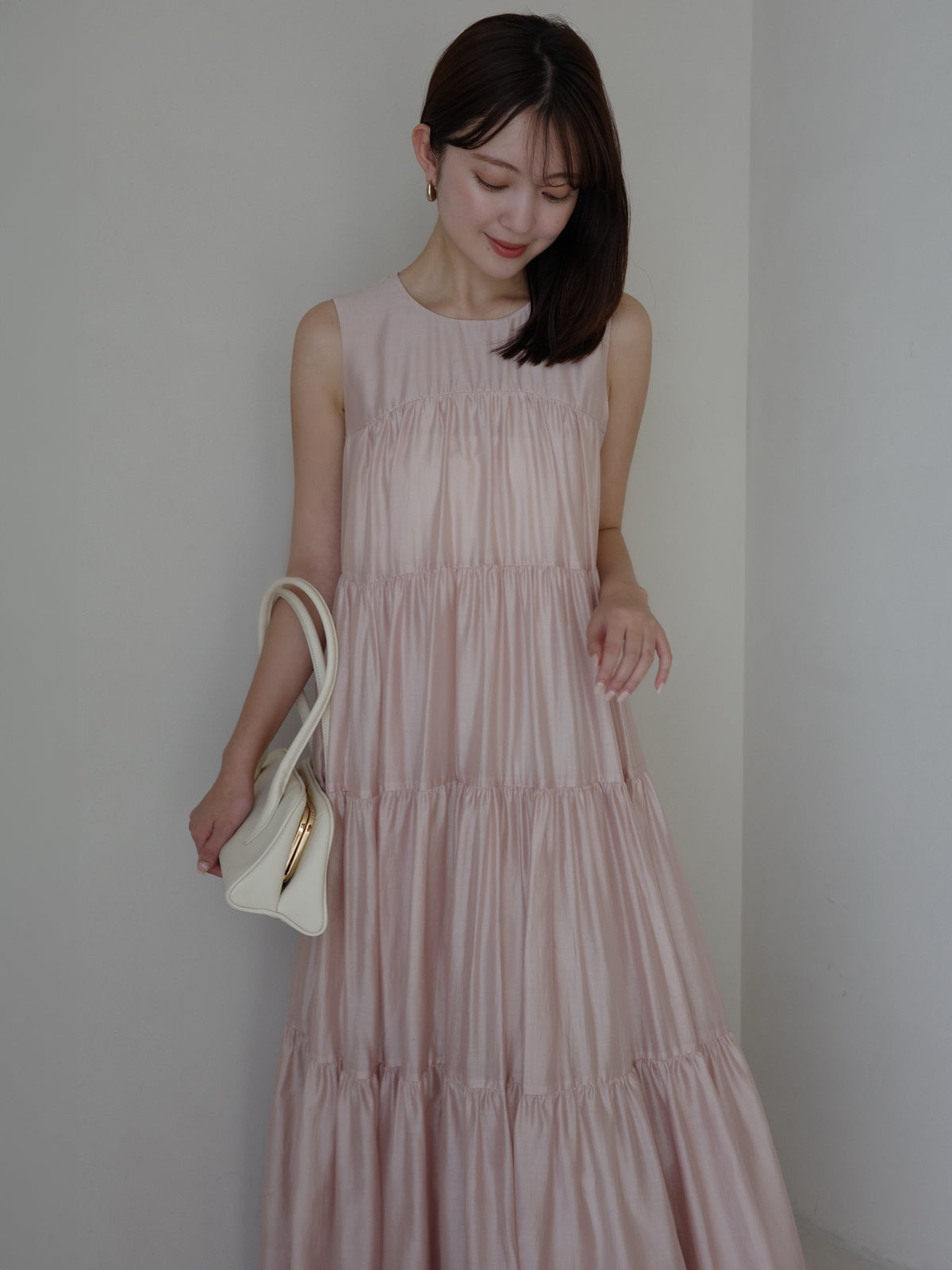 テンセルリッチオーガンティアードワンピース