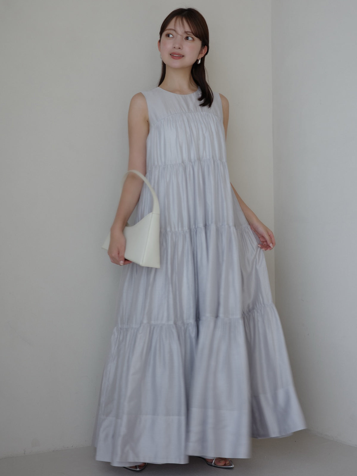 テンセルリッチオーガンティアードワンピース