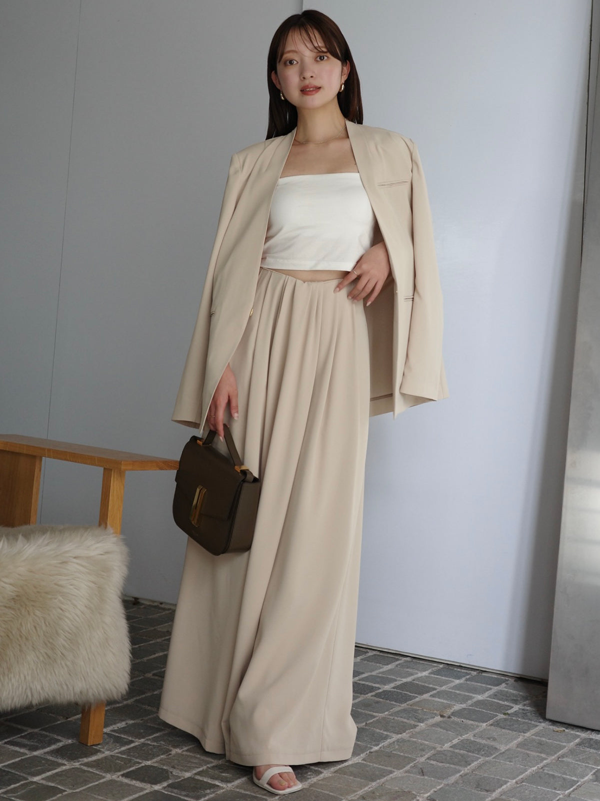 ライトダブルサテンハイウエストパンツ